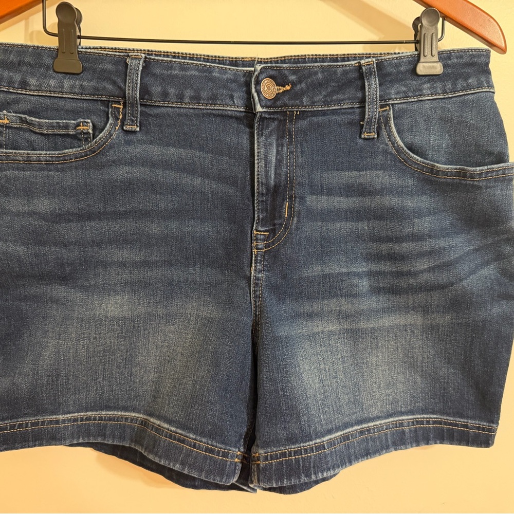 Maurices Blue Jean Shorts size 14